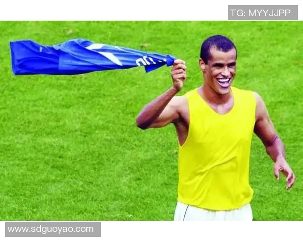 尤文图斯足球明星回顾与成就分析盘点精彩瞬间与传奇故事